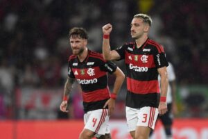 flamengo empata com athletico pr e segue a quatro 1779072982 1