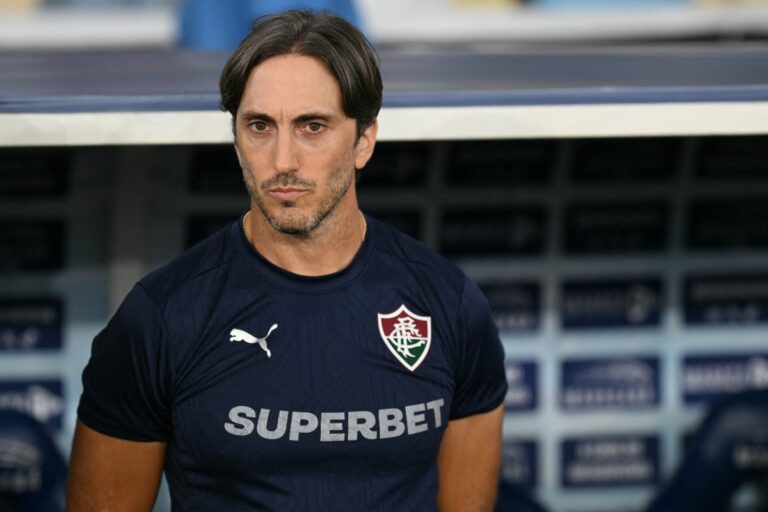 Fluminense empata com Vitória e perde chance de se aproximar do líder