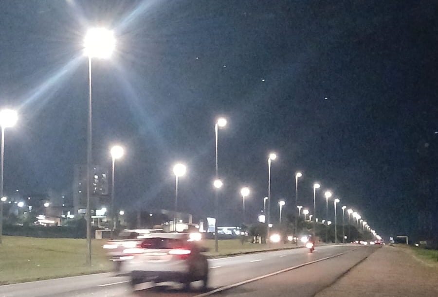 Força-tarefa de iluminação pública chega a Samambaia
