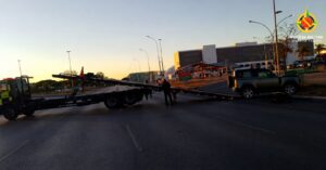 Motorista embriagada bate Land Rover e derruba poste em Brasília