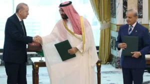 news 144373 ar bia saudita turquia e paquist o assinam pacto m 1