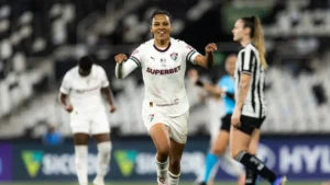 news 149192 fluminense vence botafogo e segue na briga pelo g 1 1